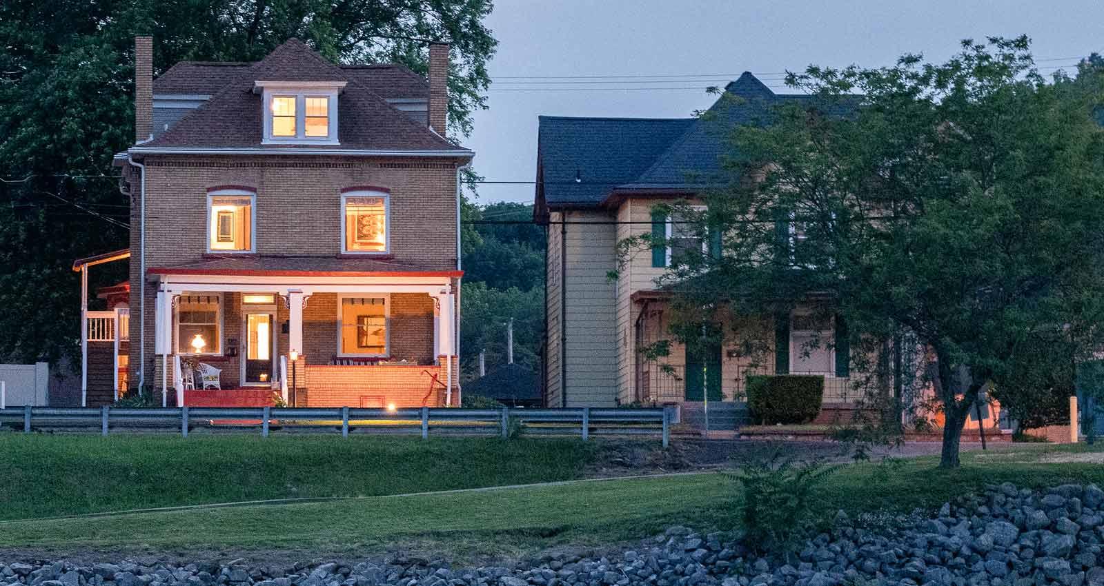 West Bridgewater Bed and Breakfast - Riverside B&B